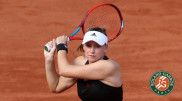 Рыбакина обыграла Серену Уильямс и вышла в 1/4 финала "Ролан Гаррос"