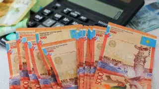 5,5 триллиона тенге поступило в бюджет Казахстана в виде налогов