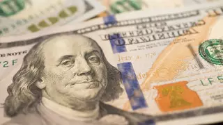 Курс доллара вырос на торгах