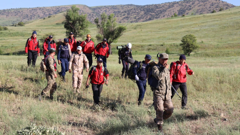 Спасатели рассказали о поисках пропавших в горах Туркестанской области туристов
