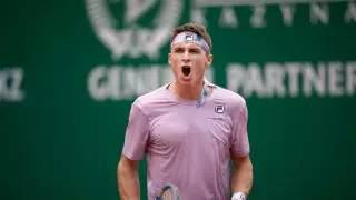 Дмитрий Попко и Тимофей Скатов приблизились к победе на турнире в Алматы