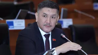 У кыргызского депутата нашли поддельный диплом