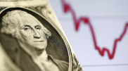 Курс доллара снизился на фоне дорожающей нефти
