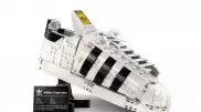 LEGO выпустила кроссовки Adidas из кубиков