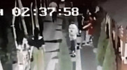 Драка женщин в кафе Тараза попала на видео