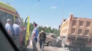 Грузовик раздавил легковушку в Нур-Султане