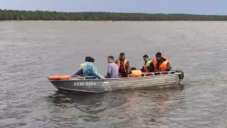 Мини-яхта перевернулась на озере Боровое