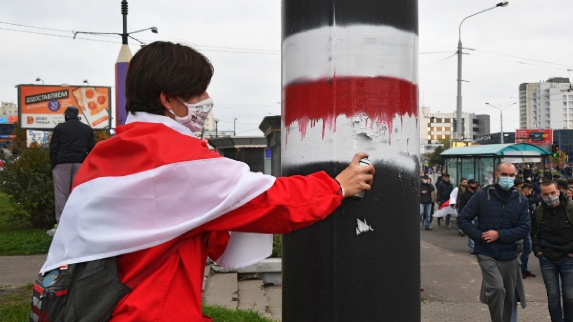 Флаг БЧБ и лозунг ”Жыве Беларусь” могут признать нацистскими: 21 июня 2021  14:14 - новости на Tengrinews.kz