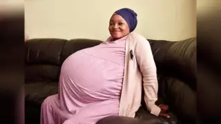 Объявившую о рождении 10 детей жительницу ЮАР поместили в психбольницу