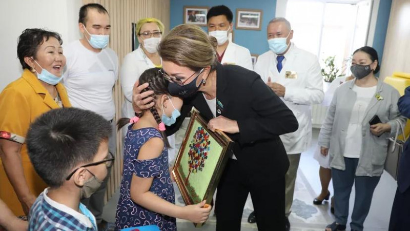 Дарига Назарбаева посетила детский реабилитационный центр в Атырау