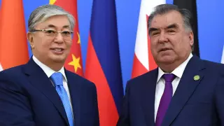 Президент Таджикистана поблагодарил Токаева за помощь