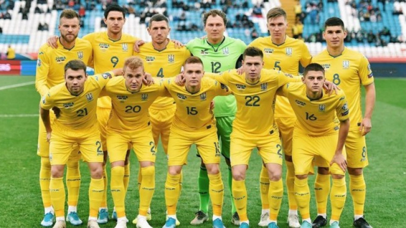 Сборная Украины впервые в истории вышла в плей-офф Евро ...