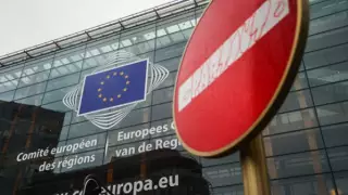 Санкции ЕС нанесут ущерб Беларуси на уровне 4-8 процентов ВВП - эксперты