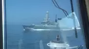 ФСБ распространила кадры стрельбы по курсу британского эсминца в Черном море
