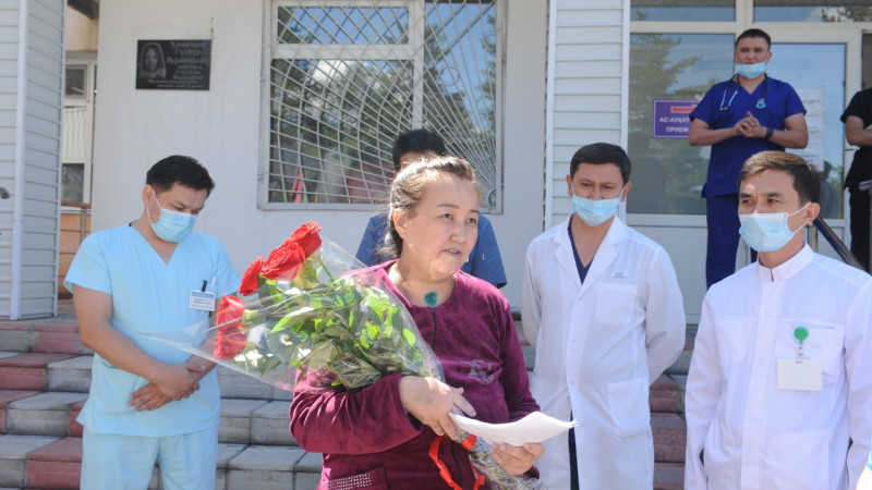 В Алматинской области врачи вылечили пациентку с полным поражением легких