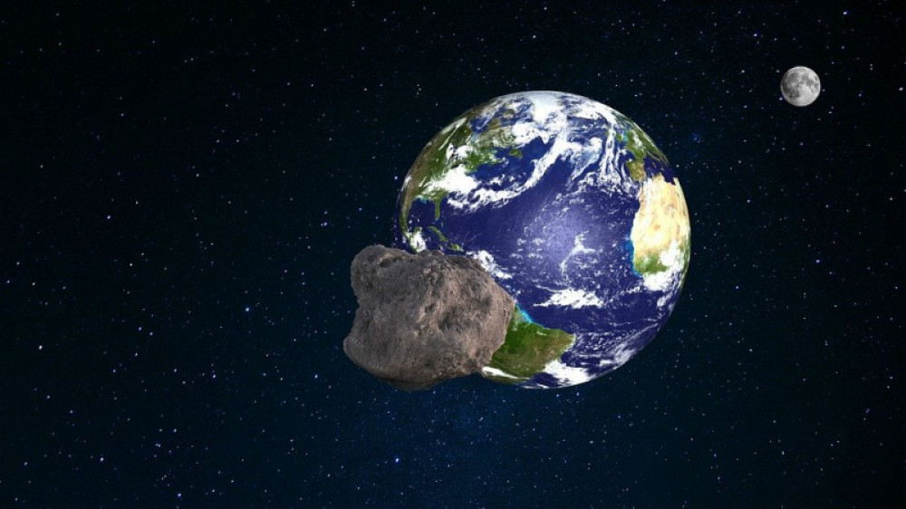 Потенциально опасный гигантский астероид летит к Земле