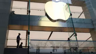 Apple обяжет сотрудников носить нагрудные камеры - СМИ