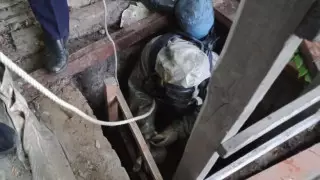 Двое детей и их бабушка захлебнулись в яме уличного туалета в Алматы