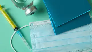 "Купила за 20 тысяч". Что говорят казахстанцы, подделавшие паспорта вакцинации