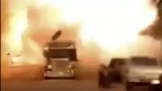 Грузовик с двумя тоннами пиротехники взорвался в США