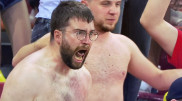 Герой футбольных мемов стал нарасхват у многих брендов