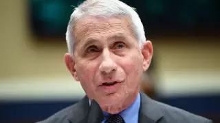 Главный инфекционист США озвучил особенности дельта-штамма