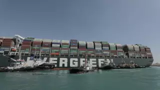 Судно Ever Given спустя 3 месяца покинуло место стоянки в Суэцком канале