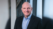 Экс-глава Microsoft вошел в "клуб 100 миллиардов долларов"