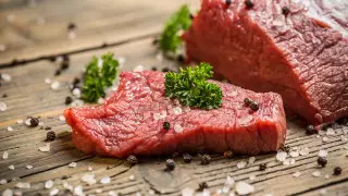 Власти Испании призвали граждан есть меньше мяса