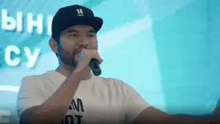 Чиновник зачитал свою версию рэп-трека "Город на Иртыше" в Павлодаре