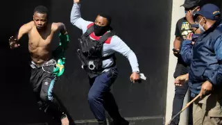 ЮАР охватили протесты из-за заключения в тюрьму экс-президента