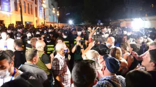 "Акция символы - қан". Грузиядағы жаппай наразылық қалай басталды?