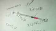 Кто должен получить прививку, чтобы ходить на работу - список обновлен