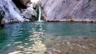 Место, которое привлекает любителей экстрима - ущелье Боралдай