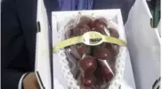 Гроздь винограда продали за 12,7 тысячи долларов в Японии