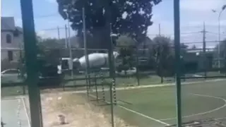 Бетономешалка пронеслась задним ходом, круша все на своем пути в Алматы