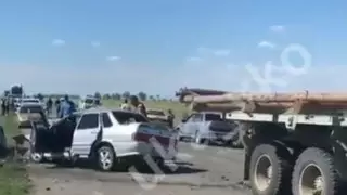 Жены и дети водителей погибли в ДТП, возвращаясь с отдыха на Алаколе