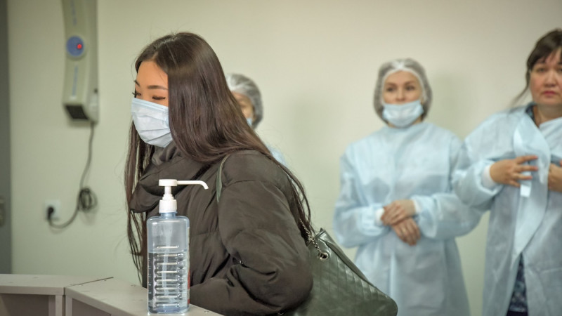 62 казахстанца умерли от коронавируса и пневмонии за сутки
