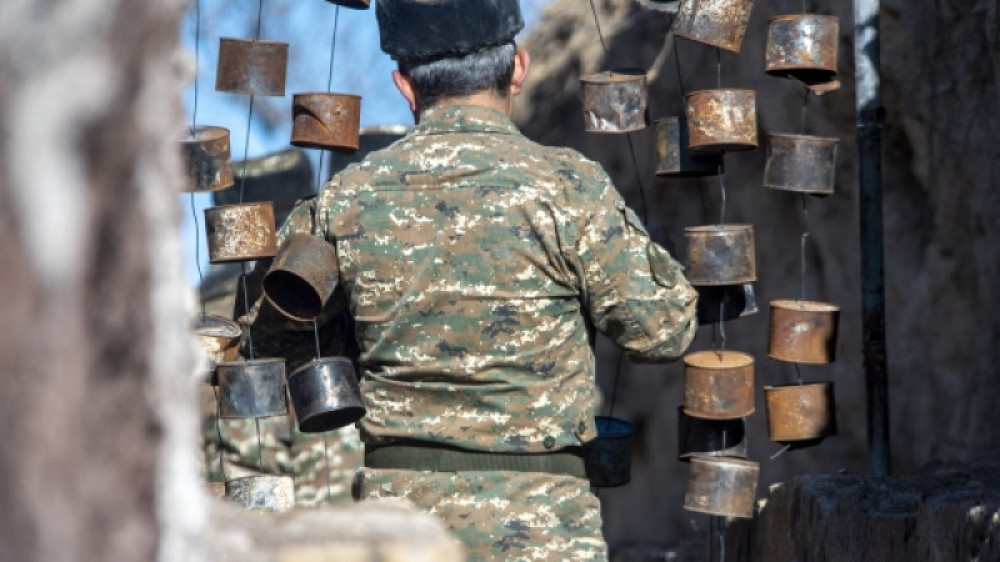 В Армении сообщили об обстрелах на границе с Азербайджаном