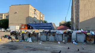 Кокшетауцы утопают в мусорных свалках