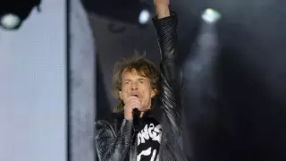 Мик Джаггер выложил фото возле юрты в свой день рождения