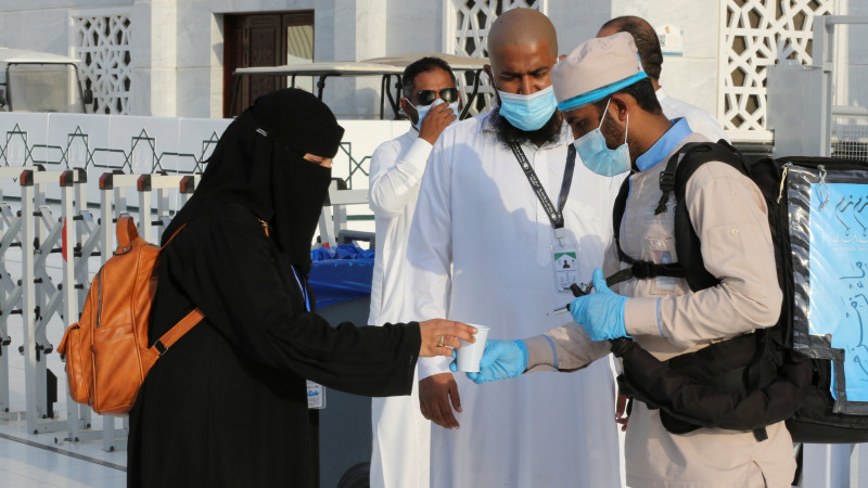В Саудовской Аравии запретят посещать любые мероприятия без прививки