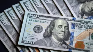 Курс доллара немного вырос