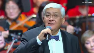 Президент Токаев присвоил звание Алибеку Днишеву