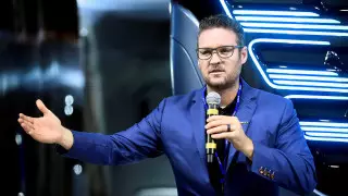 Основателя конкурента Tesla обвинили в мошенничестве