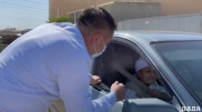 "Подумайте о детях". Гостей тоя встретил у ресторана аким в Мангистау