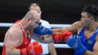 Камшыбек Кункабаев гарантировал медаль в боксе на ОИ-2020