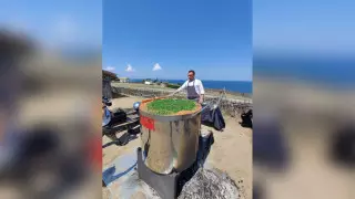 Повар сварил 1101 литр борща и попал в Книгу рекордов