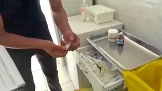 Медиков в Семее поймали на подделке паспортов вакцинации