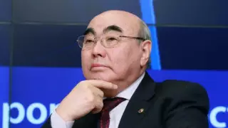 Беглый экс-президент КР Аскар Акаев доставлен в Бишкек